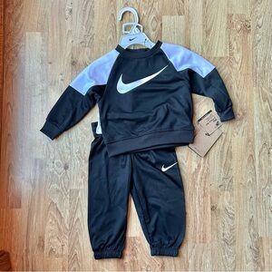 NWT Nike Set Size 12 Months